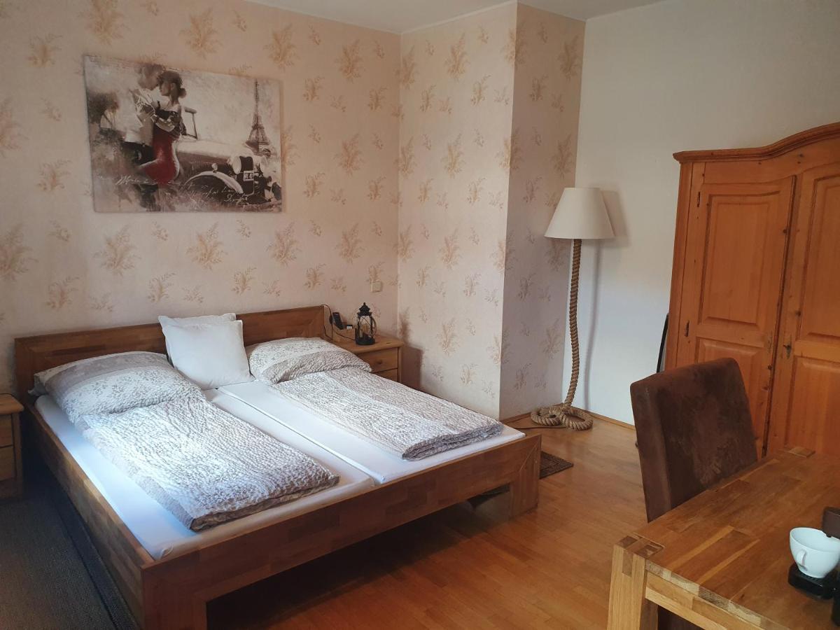 Gasthof Alte Post Oberhausen-Rheinhausen ภายนอก รูปภาพ