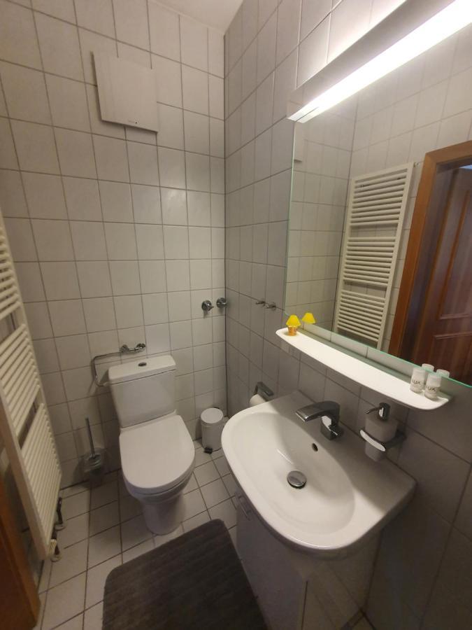 Gasthof Alte Post Oberhausen-Rheinhausen ภายนอก รูปภาพ