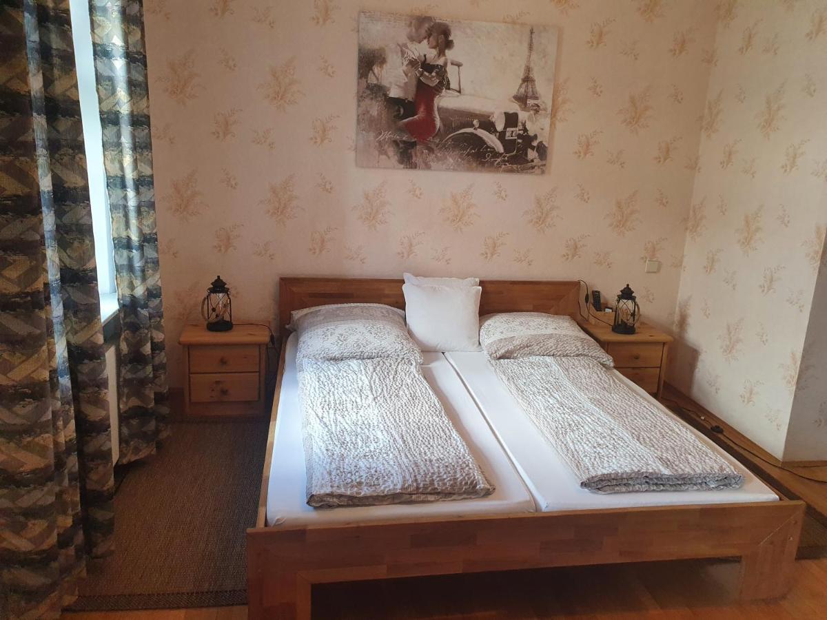 Gasthof Alte Post Oberhausen-Rheinhausen ภายนอก รูปภาพ