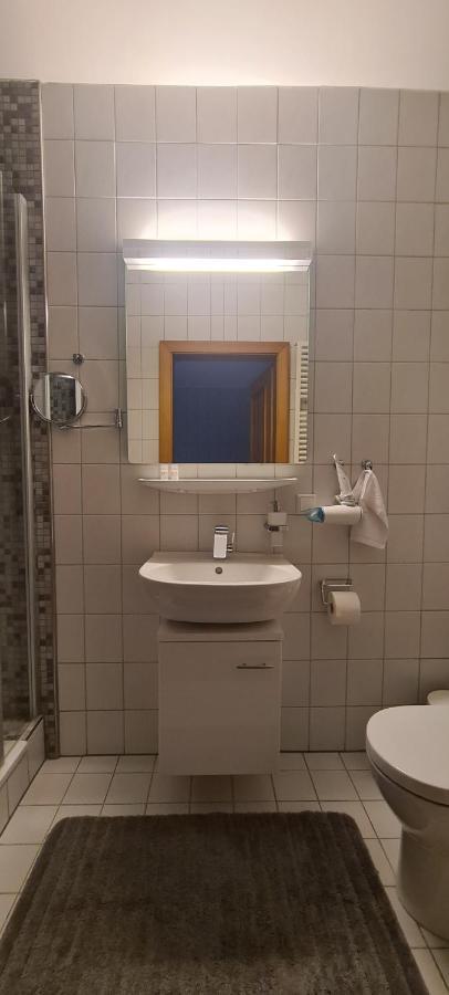 Gasthof Alte Post Oberhausen-Rheinhausen ภายนอก รูปภาพ
